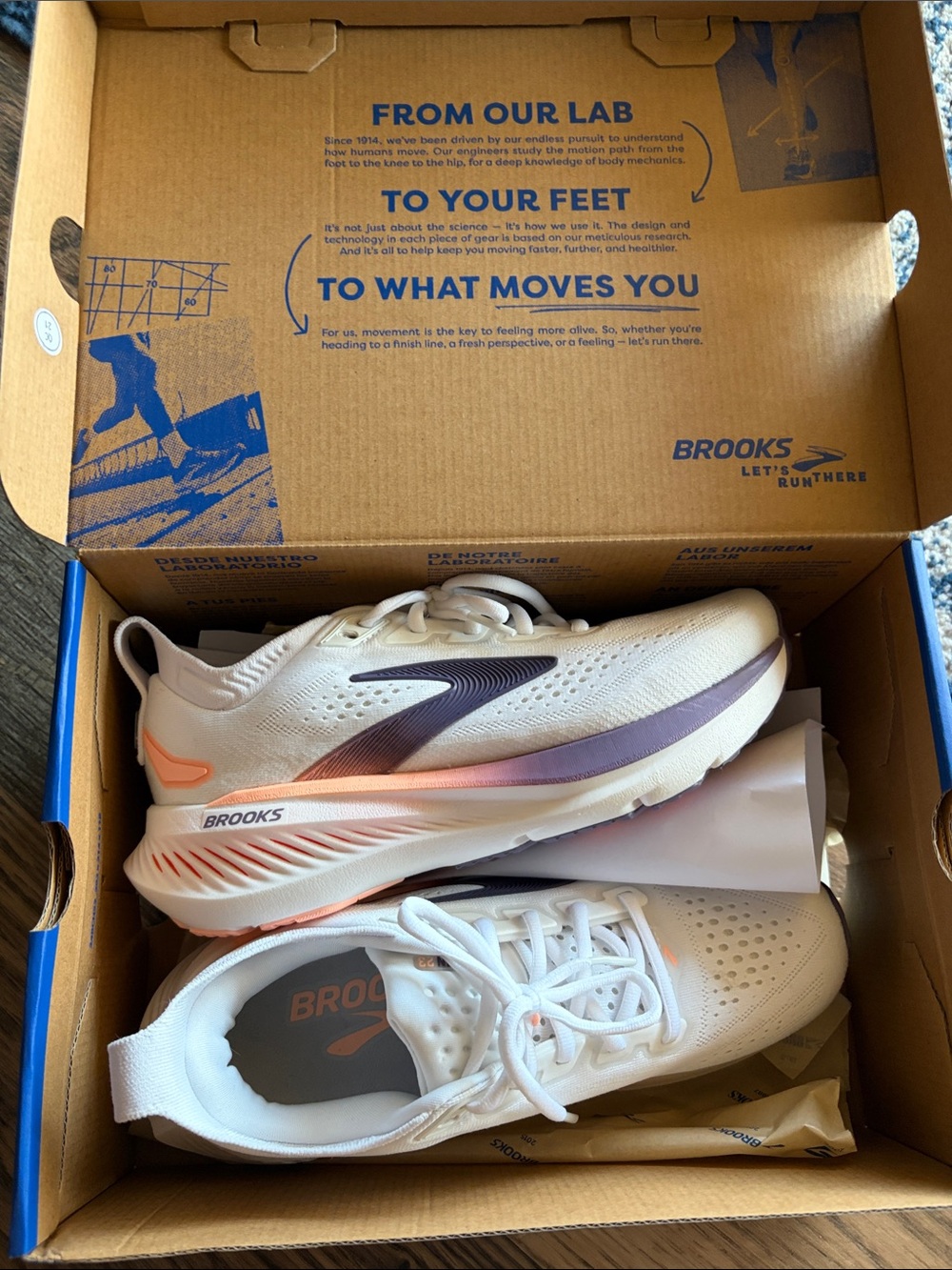 Brooks Women’s White Glycerin 23 Running Shoes